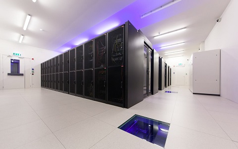 Can hardware be the cornerstone of a sustainable data center(2)