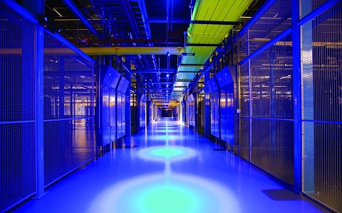 Data Centers Embrace Low Carbon Change How to Get Rid of High Energy Limitations(1)